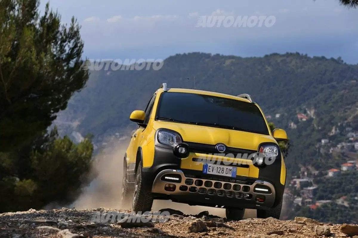 Fiat Panda Cross (22)