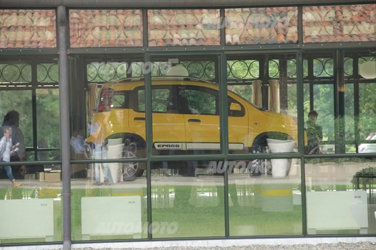 Fiat Panda Cross (48)