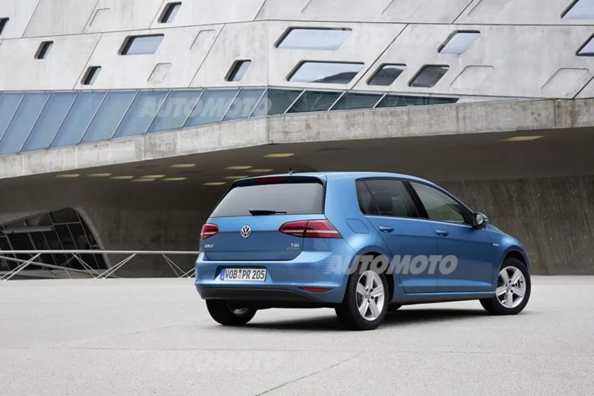 Volkswagen Golf TGI Bluemotion (20)