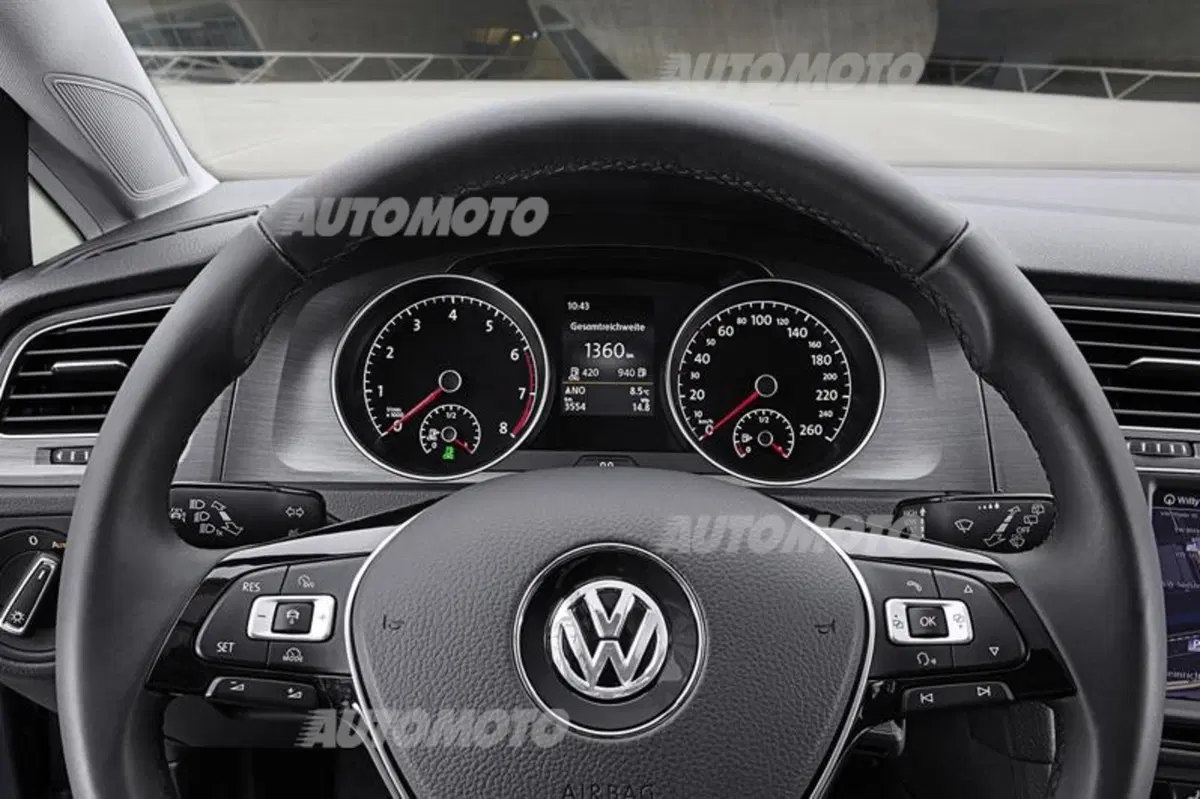 Volkswagen Golf TGI Bluemotion (30)