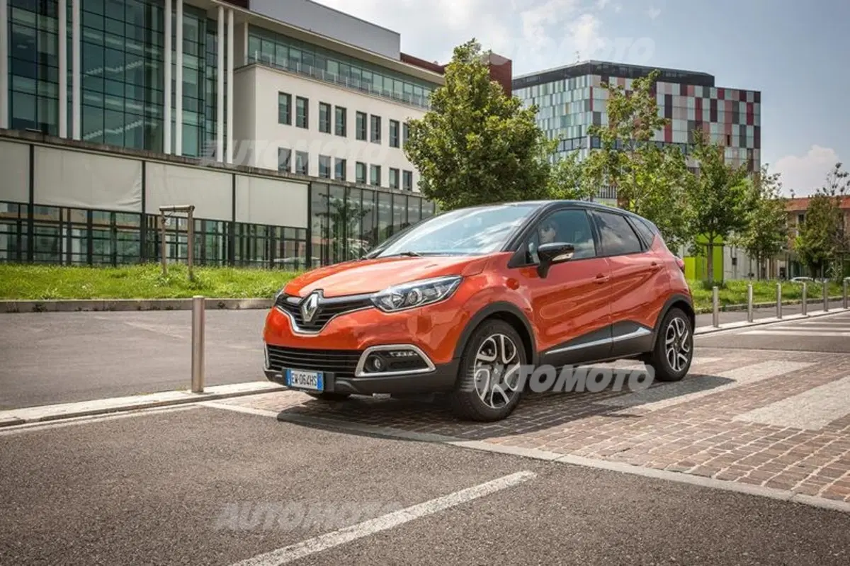 Renault Captur Project Runway. Ancora più stile e personalità per la crossover francese (11)