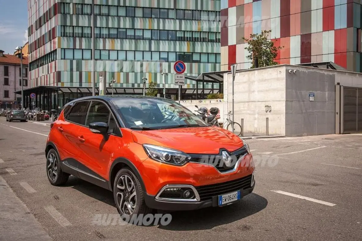 Renault Captur Project Runway. Ancora più stile e personalità per la crossover francese (14)