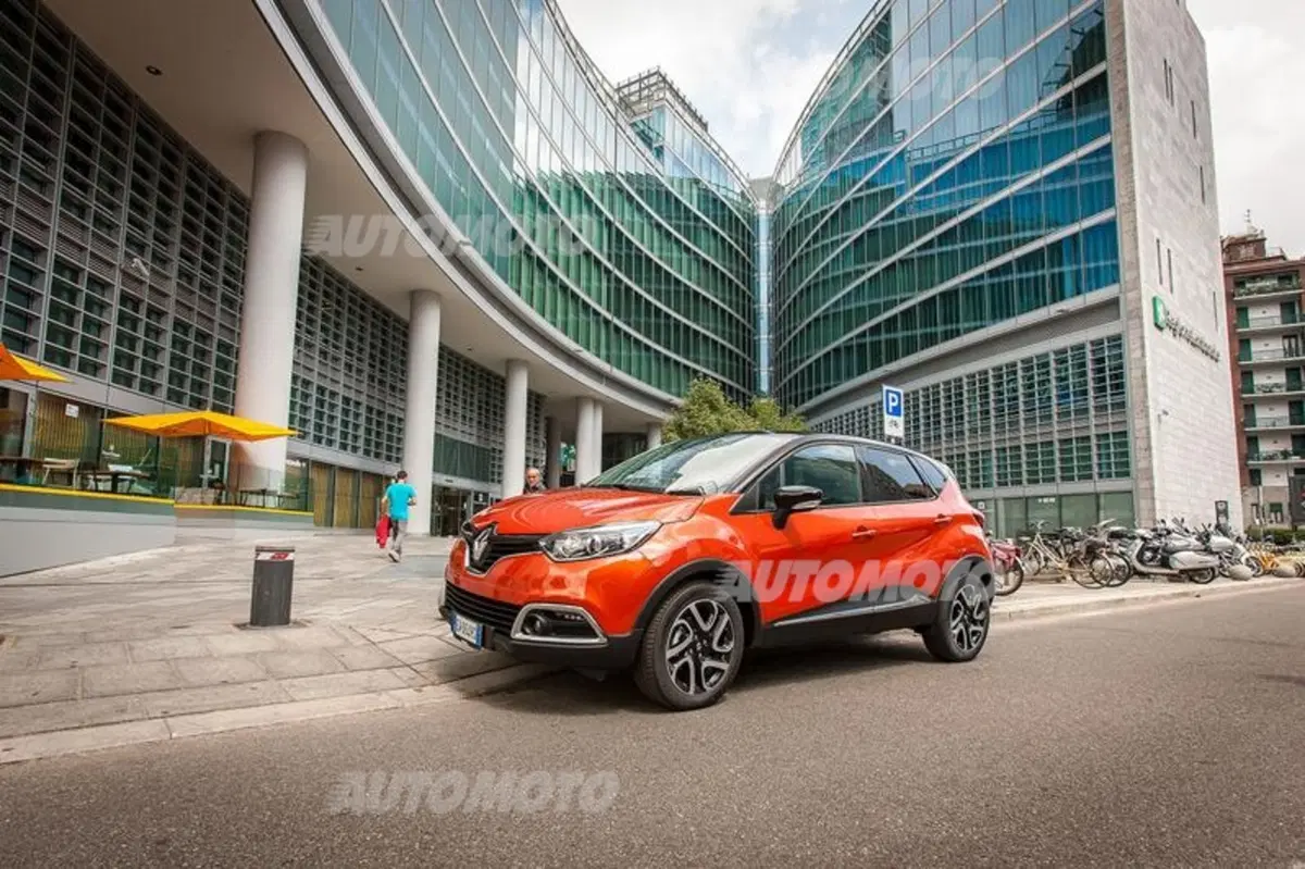 Renault Captur Project Runway. Ancora più stile e personalità per la crossover francese (15)