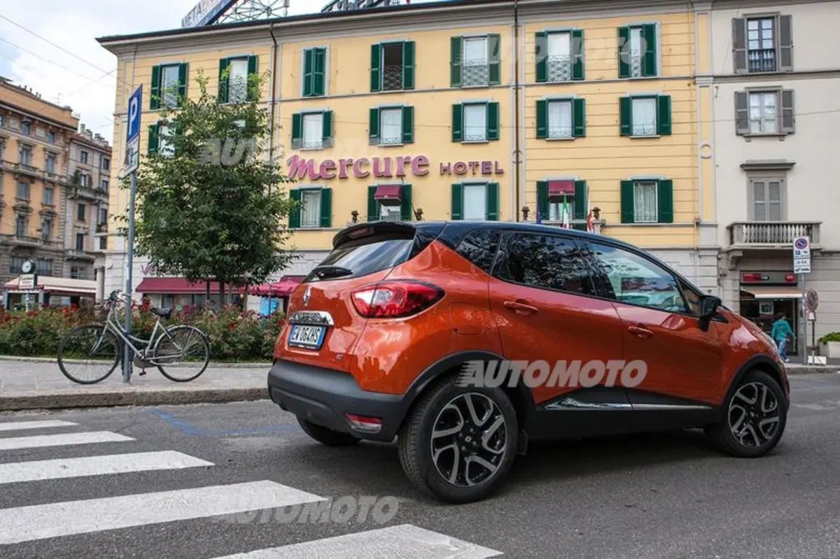 Renault Captur Project Runway. Ancora più stile e personalità per la crossover francese (16)