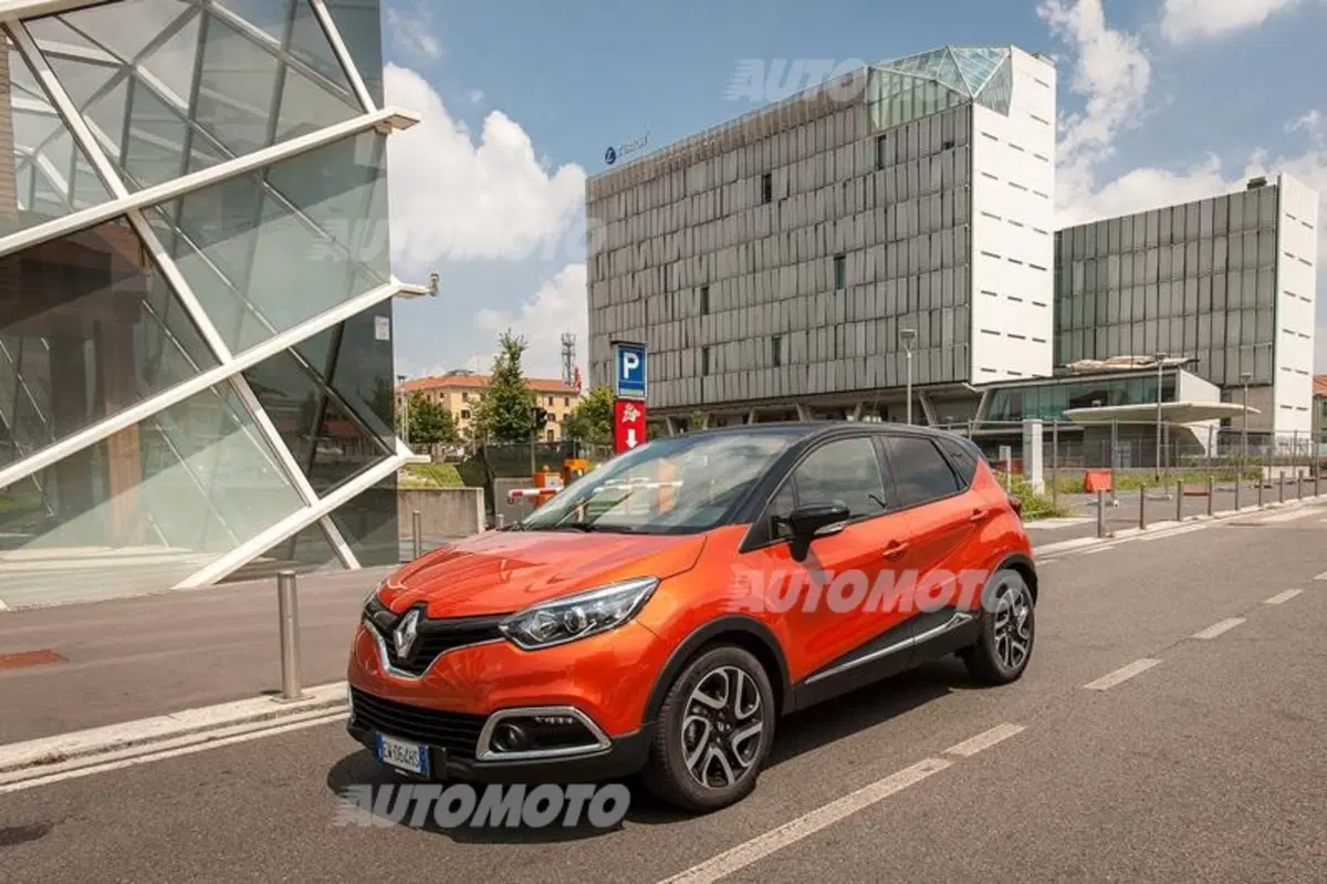 Renault Captur Project Runway. Ancora più stile e personalità per la crossover francese (19)