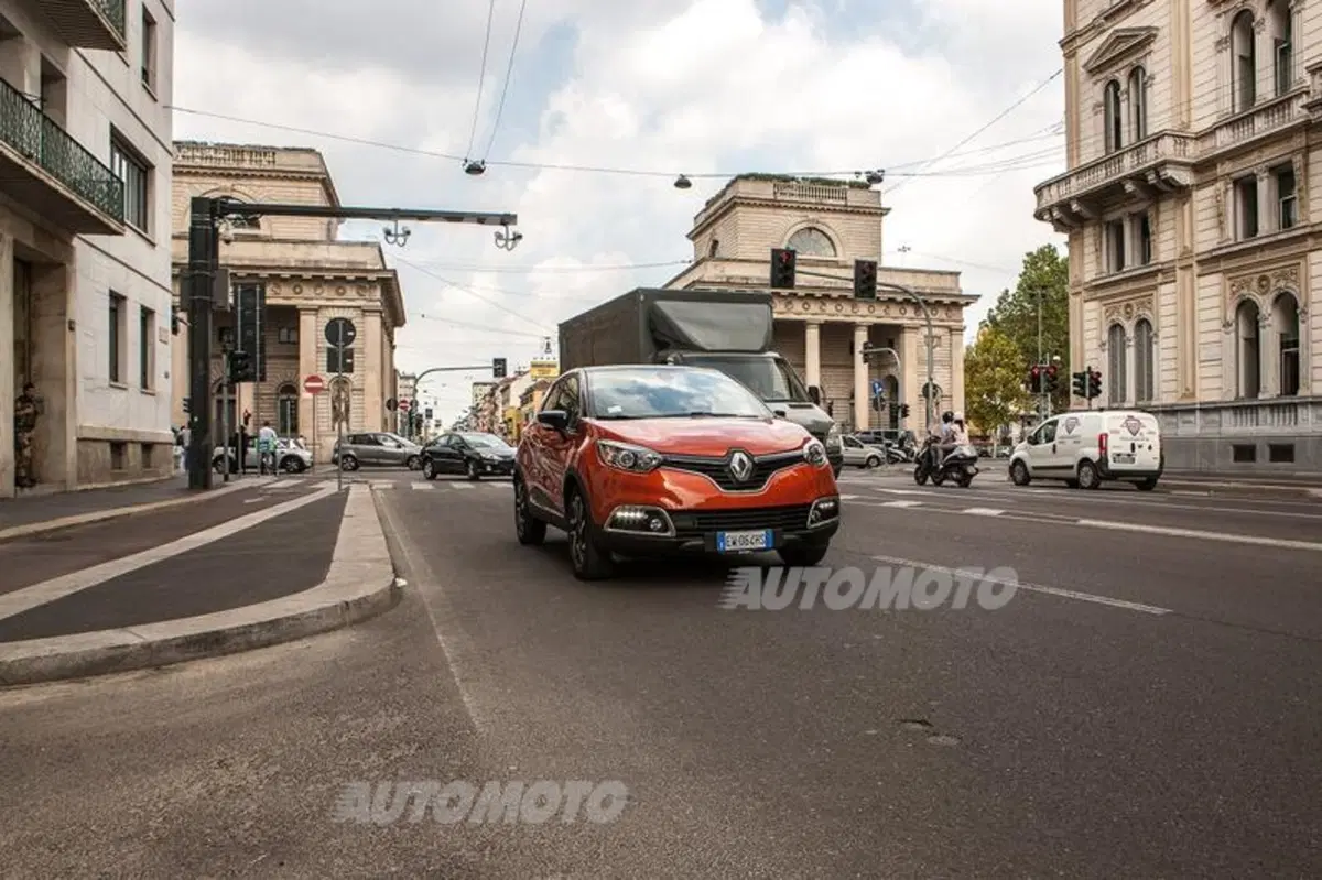 Renault Captur Project Runway. Ancora più stile e personalità per la crossover francese (21)