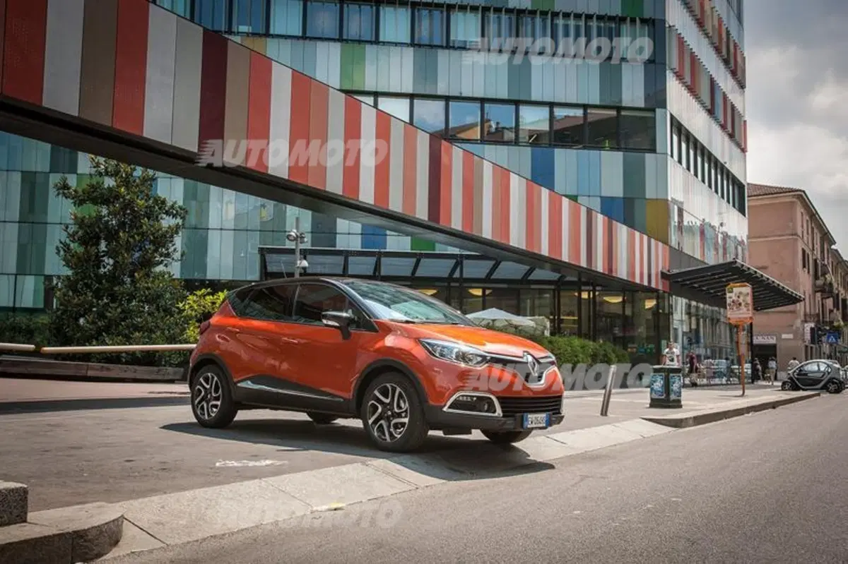 Renault Captur Project Runway. Ancora più stile e personalità per la crossover francese (23)