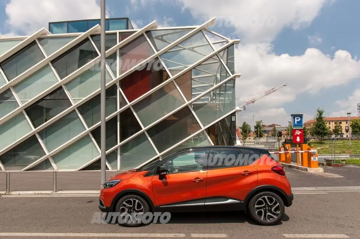 Renault Captur Project Runway. Ancora più stile e personalità per la crossover francese (31)