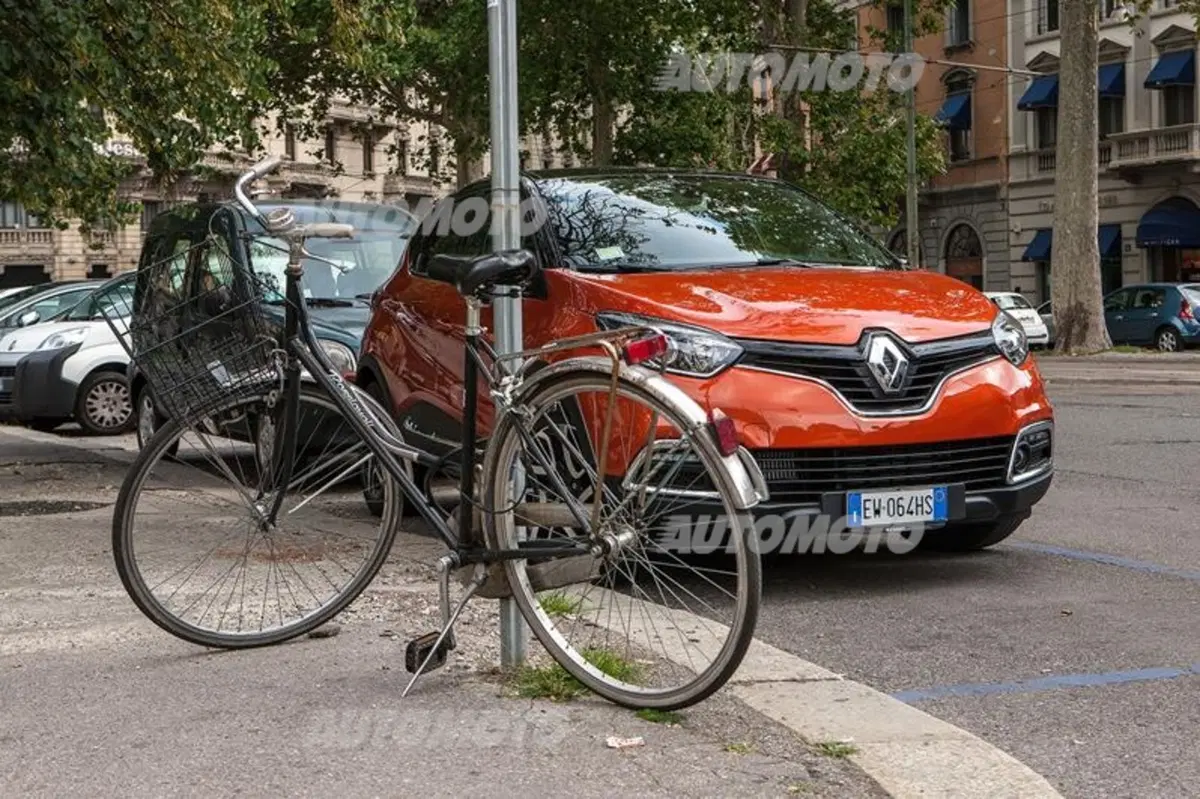 Renault Captur Project Runway. Ancora più stile e personalità per la crossover francese (34)