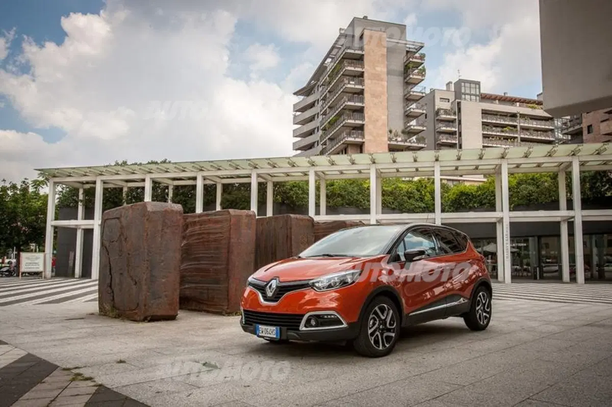 Renault Captur Project Runway. Ancora più stile e personalità per la crossover francese (40)