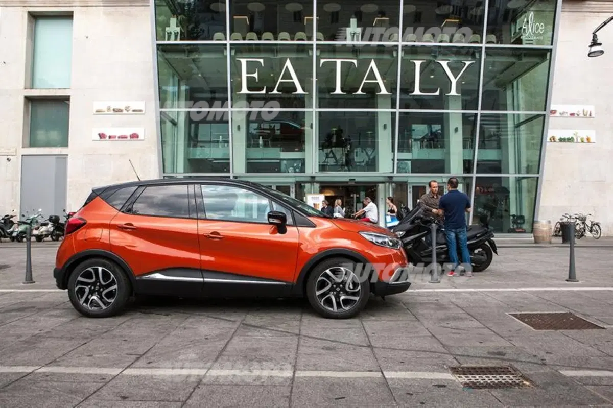 Renault Captur Project Runway. Ancora più stile e personalità per la crossover francese (49)