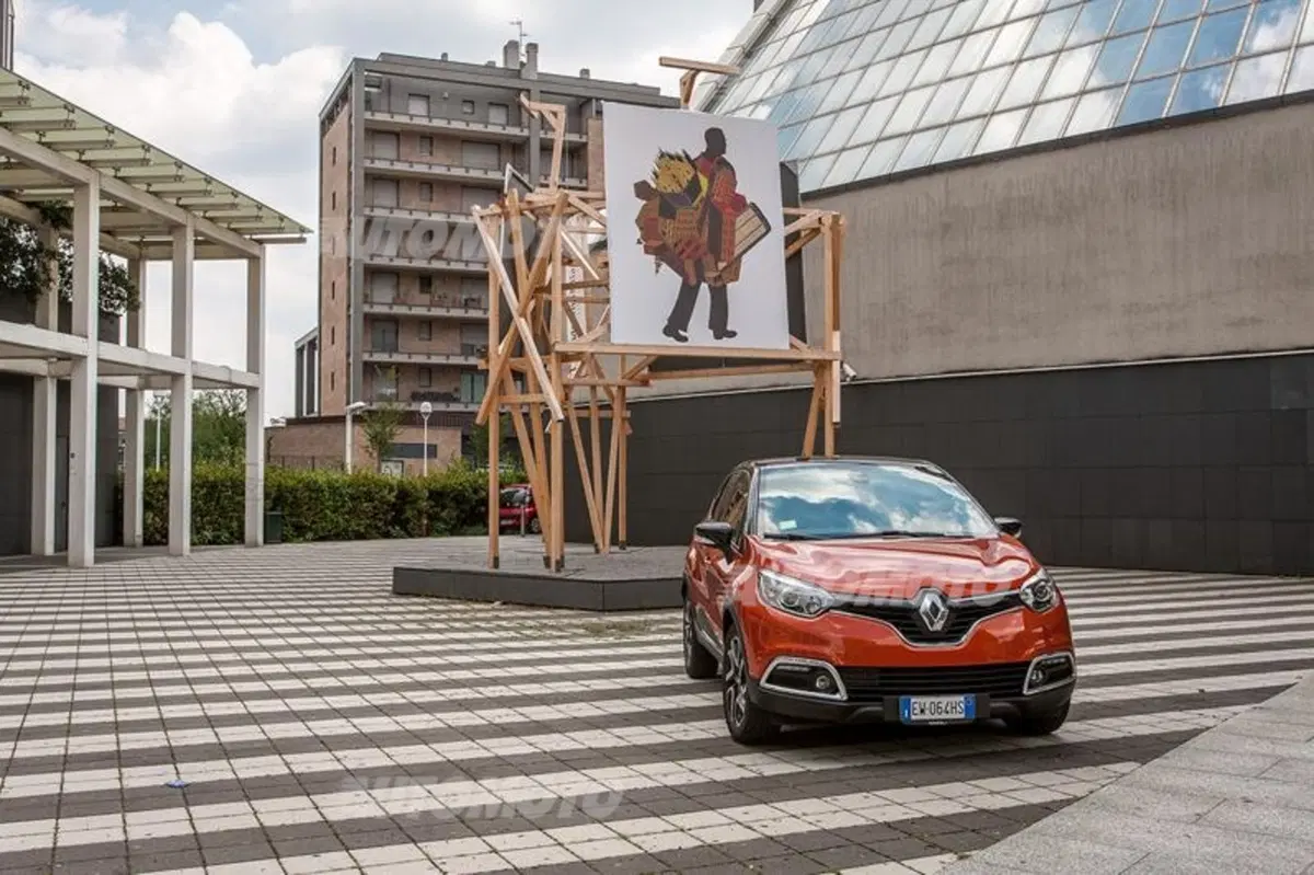 Renault Captur Project Runway. Ancora più stile e personalità per la crossover francese (57)