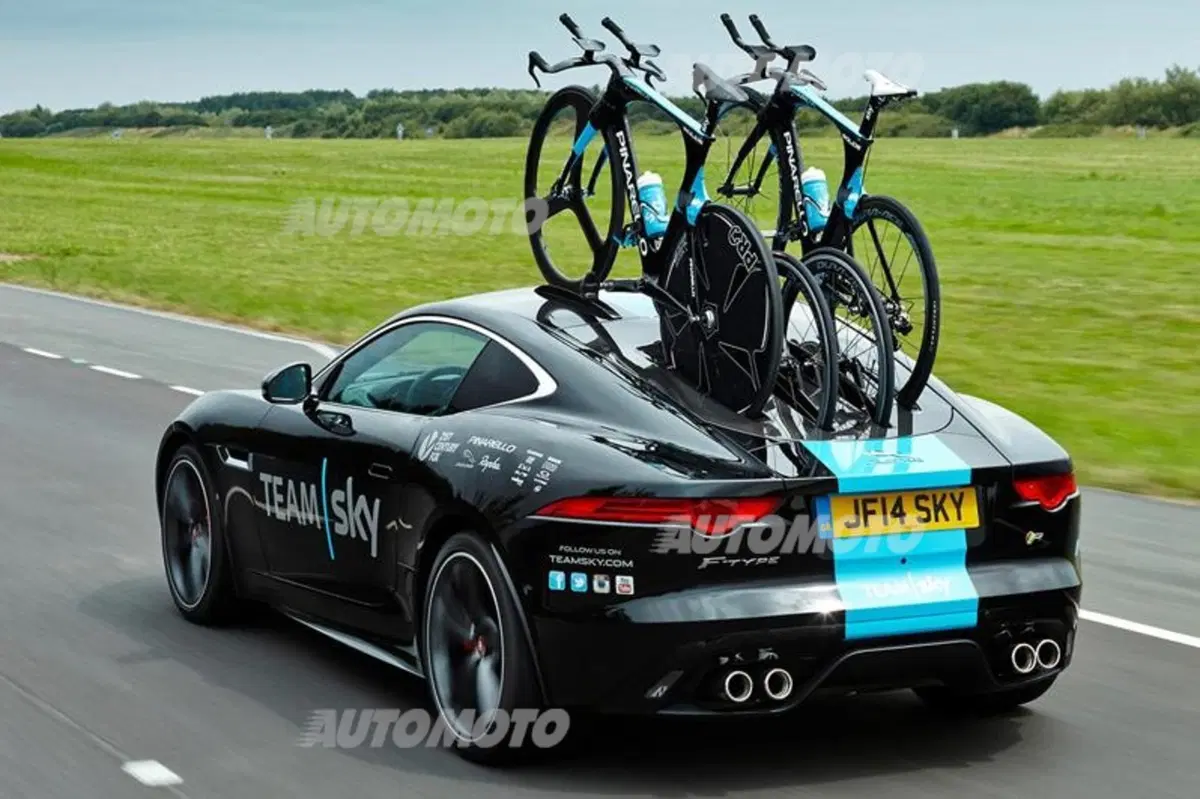Jaguar F-Type R Coupé: una one-off speciale per il Tour de France