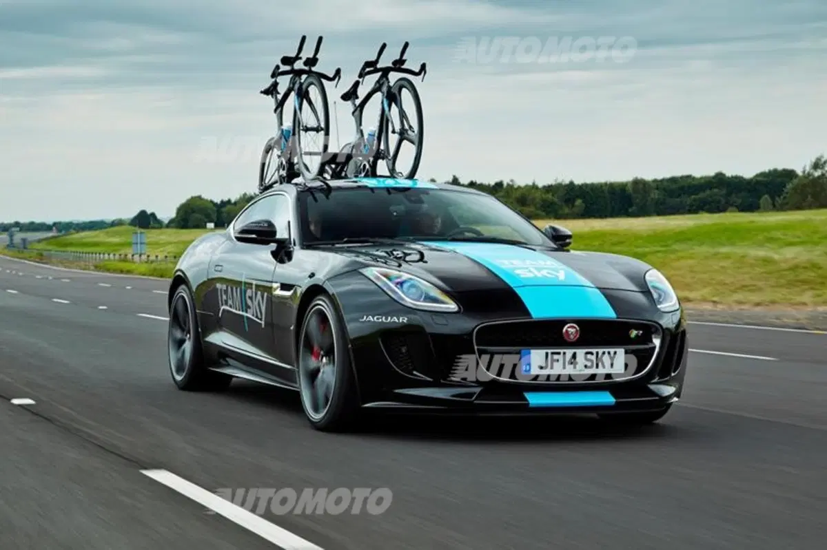Jaguar F-Type R Coupé: una one-off speciale per il Tour de France (5)