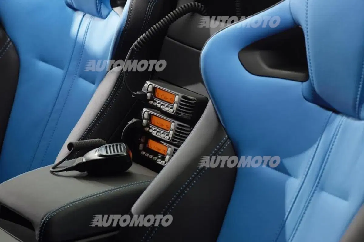 Jaguar F-Type R Coupé: una one-off speciale per il Tour de France (12)
