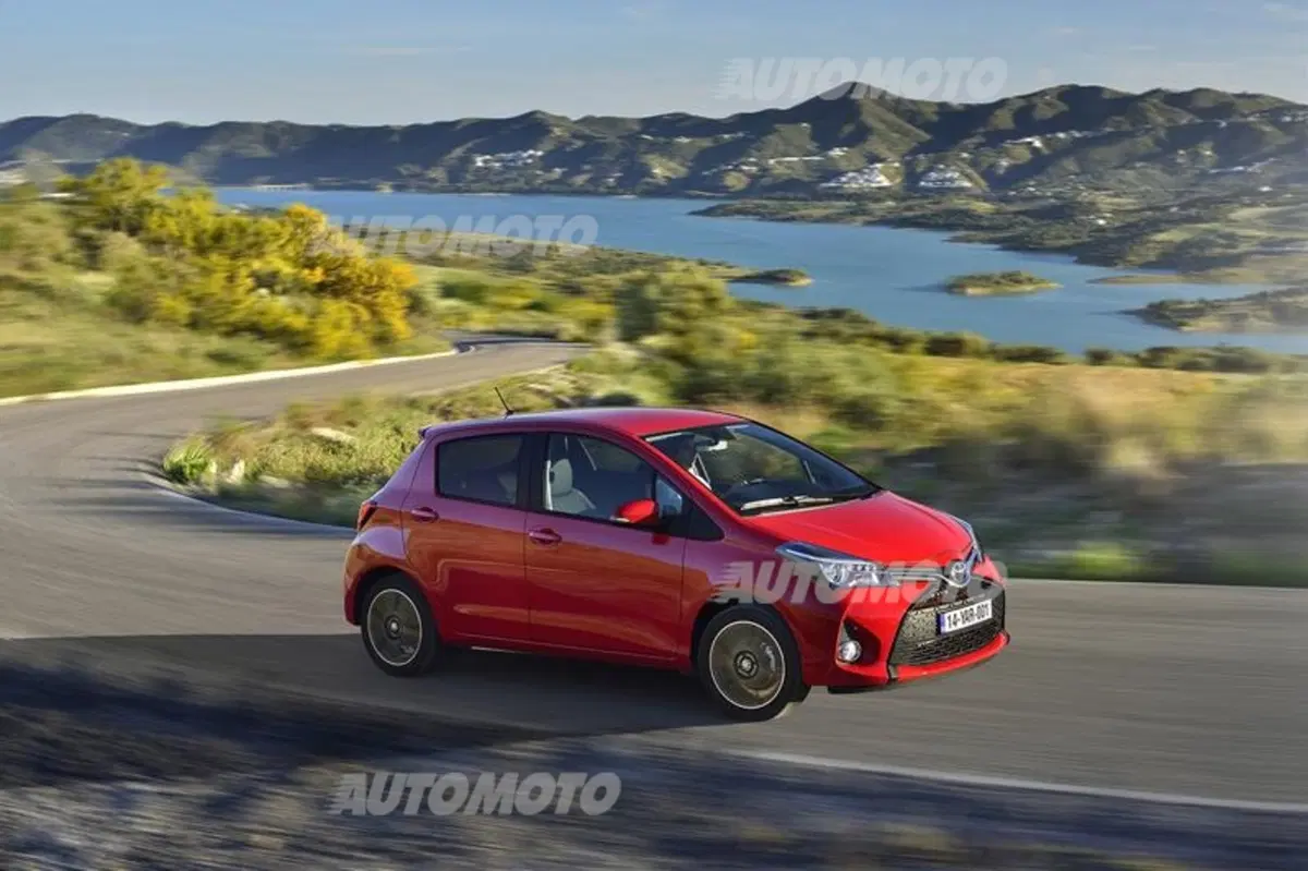 Toyota Yaris (Hybrid) restyling (16)