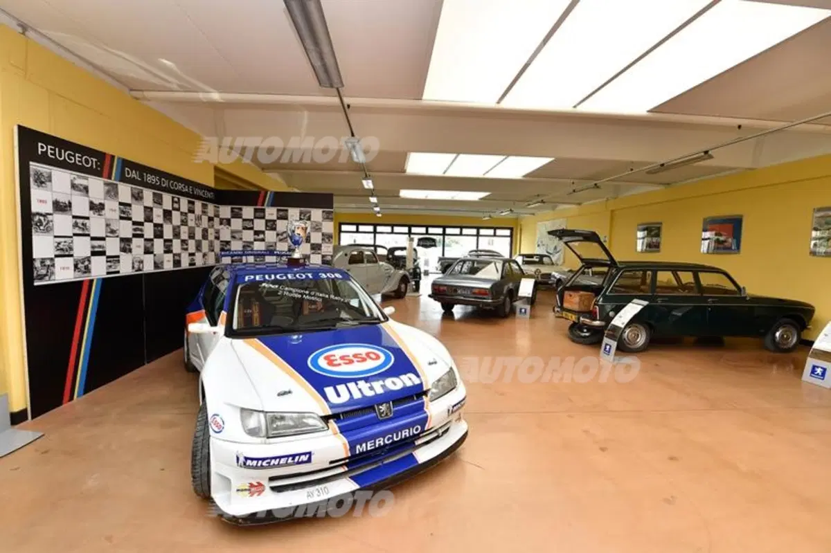 Galerie Peugeot: il Leone sotto le torri di San Gimignano