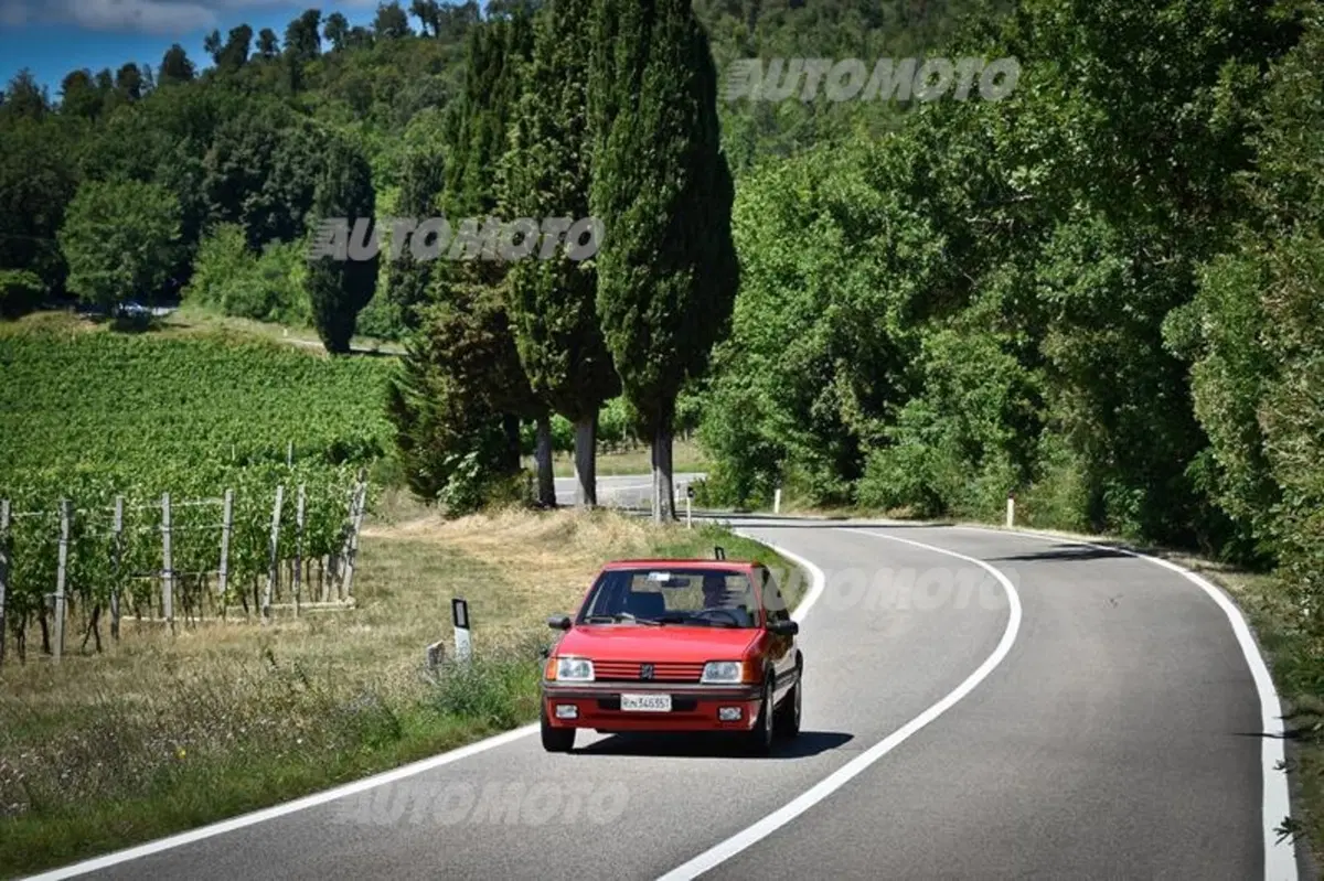 Peugeot 203, 404, 504, 205 GTI e 205 Gutmann (14)