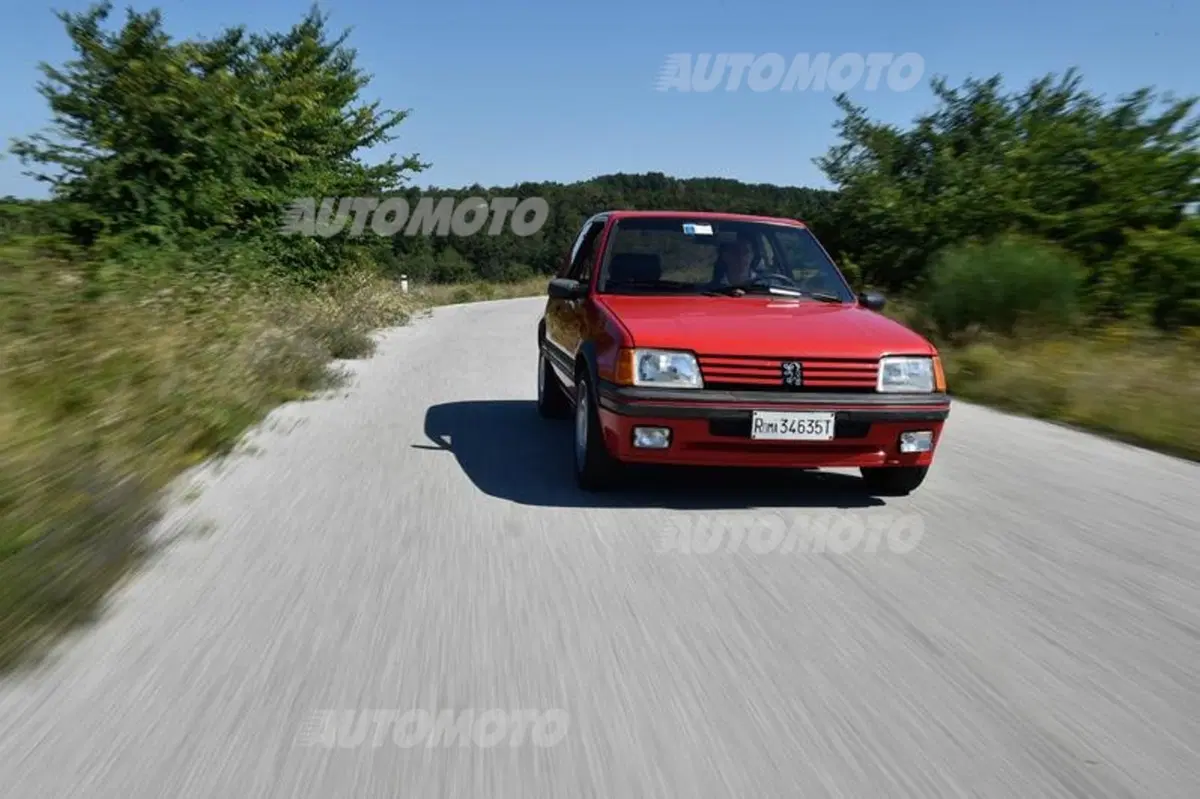 Peugeot 203, 404, 504, 205 GTI e 205 Gutmann (21)