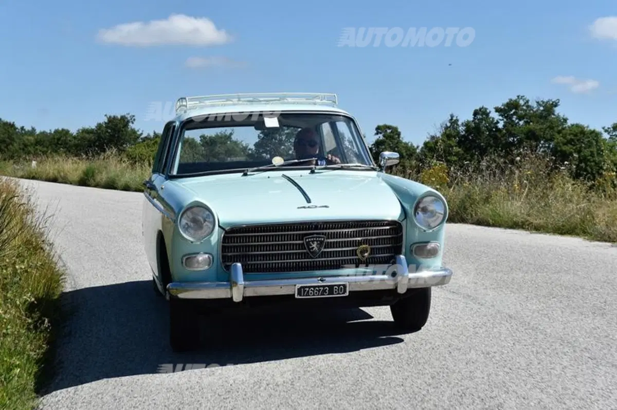 Peugeot 203, 404, 504, 205 GTI e 205 Gutmann (38)