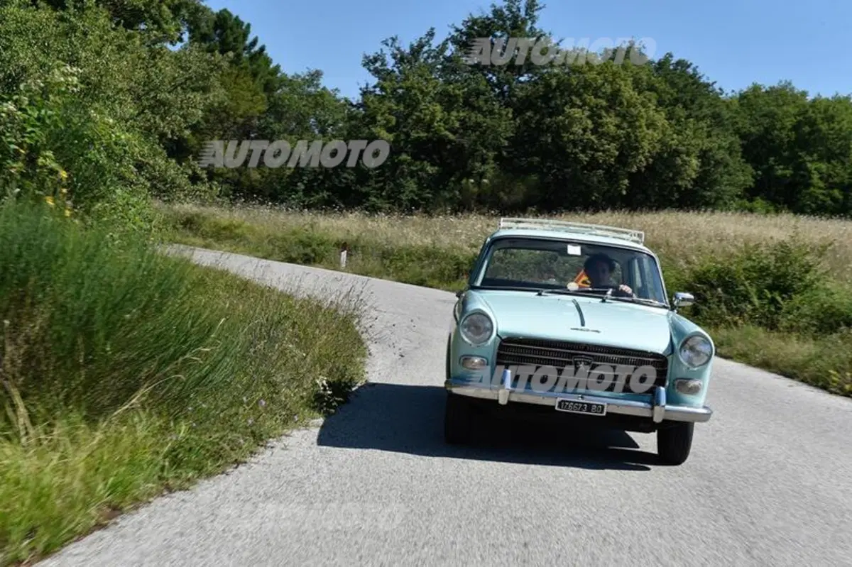 Peugeot 203, 404, 504, 205 GTI e 205 Gutmann (48)