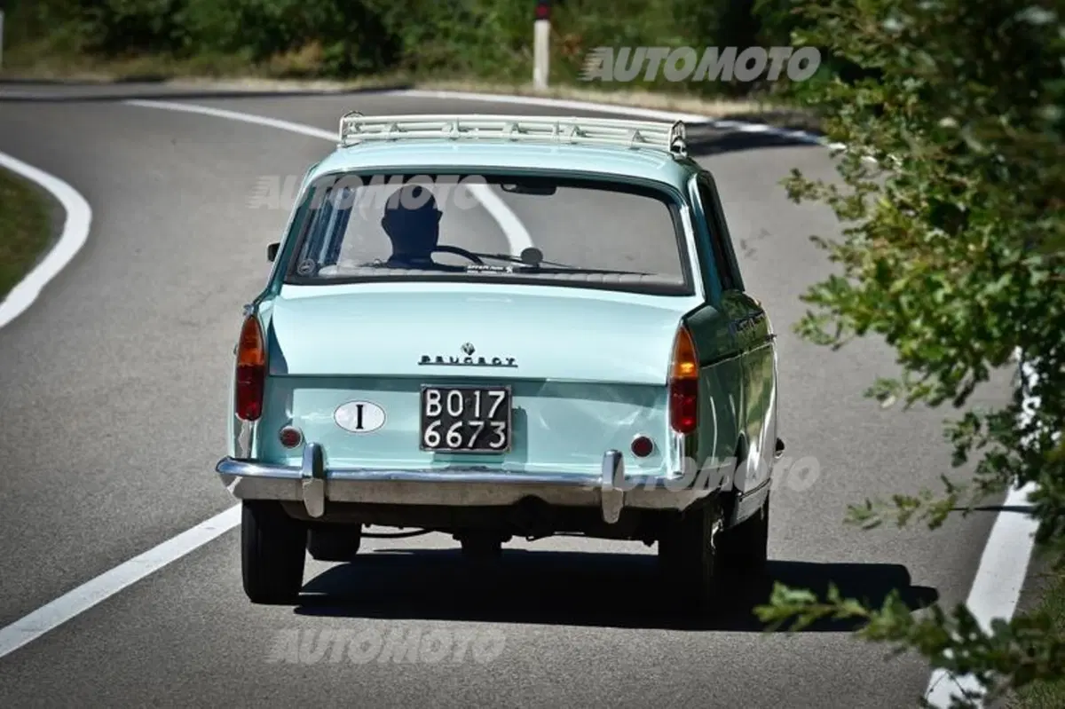 Peugeot 203, 404, 504, 205 GTI e 205 Gutmann (57)