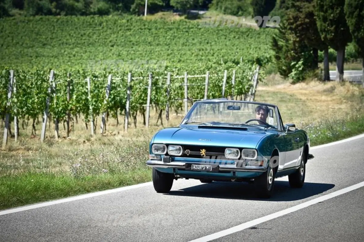 Peugeot 203, 404, 504, 205 GTI e 205 Gutmann (68)