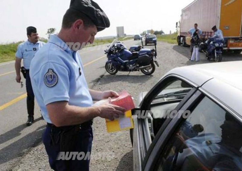 Vacanze in Europa: le norme pi&ugrave; strane da sapere per viaggiare in auto e in moto