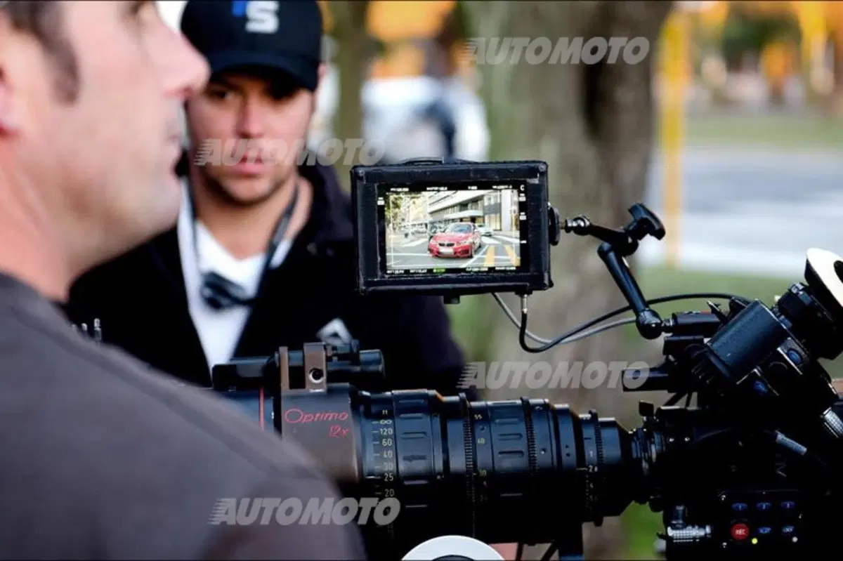 BMW M235i Coupé: a bocca aperta per lo show di "drfiting sincronizzato" [video] (13)