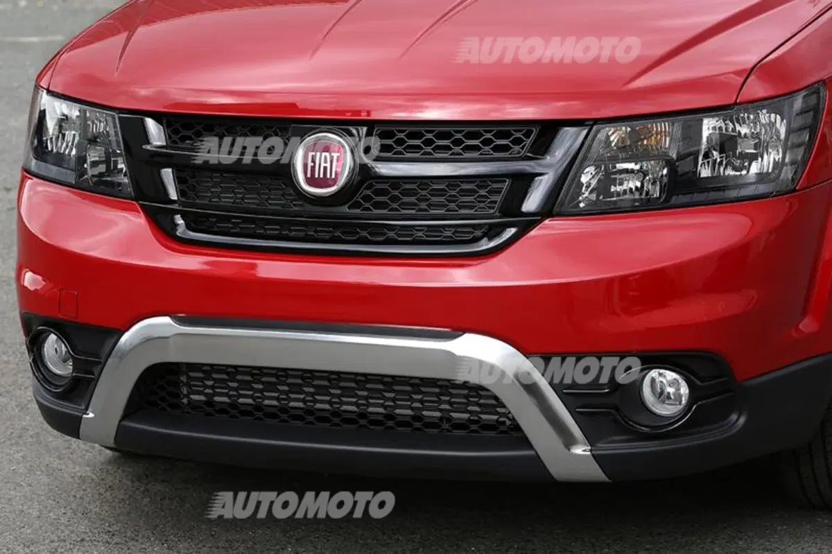 Fiat Freemont Cross (42)