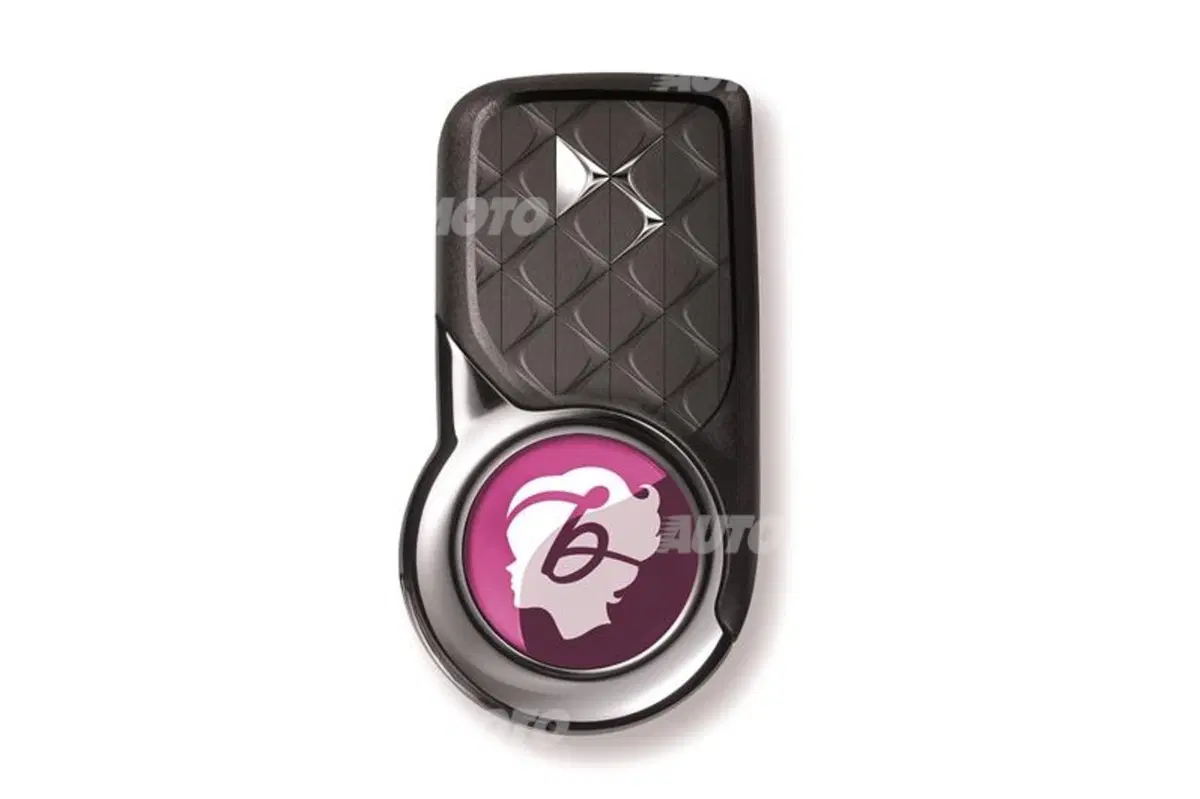 Citroen DS3 Cabrio DStyle by Benefit: una serie speciale per l'Inghilterra (6)