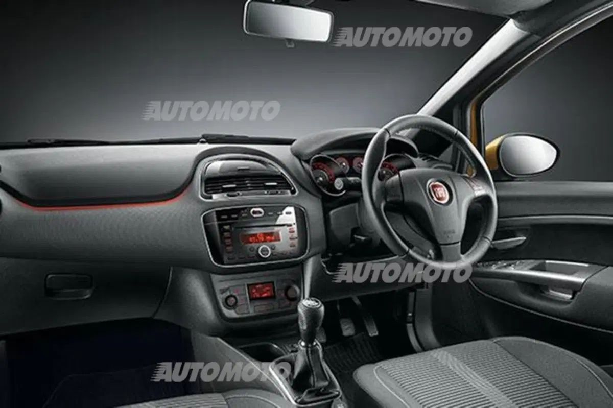 Fiat Punto EVO: ecco il restyling per il mercato indiano (4)
