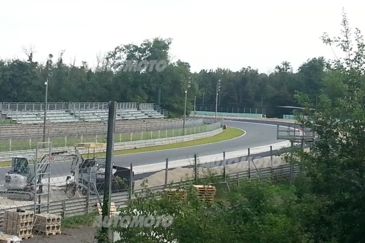 Monza: avviati i lavori di asfaltatura della via di fuga della curva Parabolica (2)