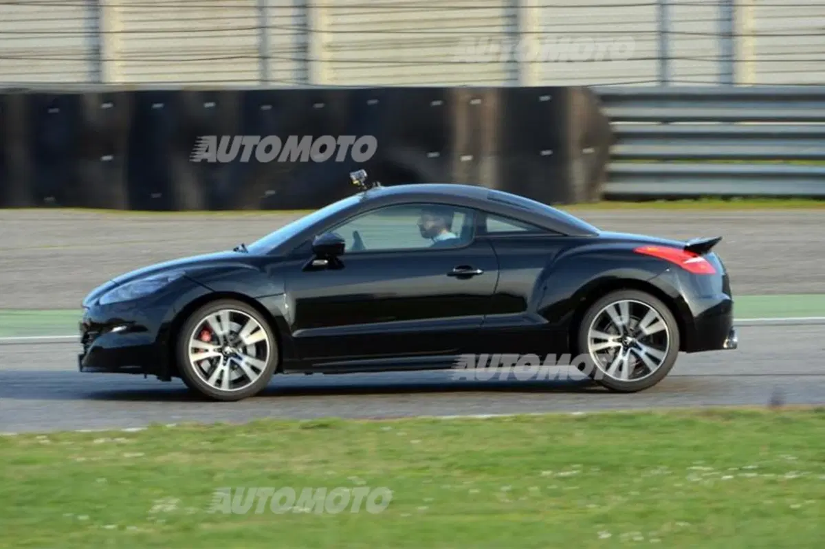 Peugeot RCZ R