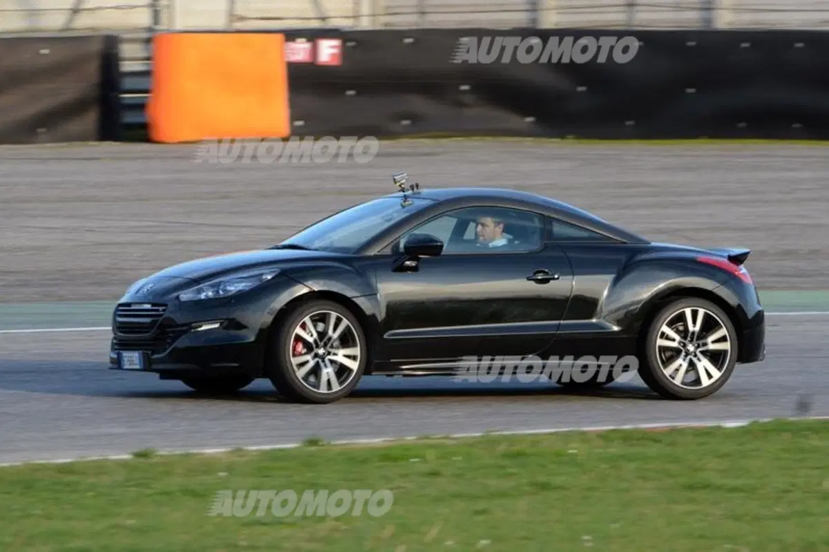 Peugeot RCZ R (3)