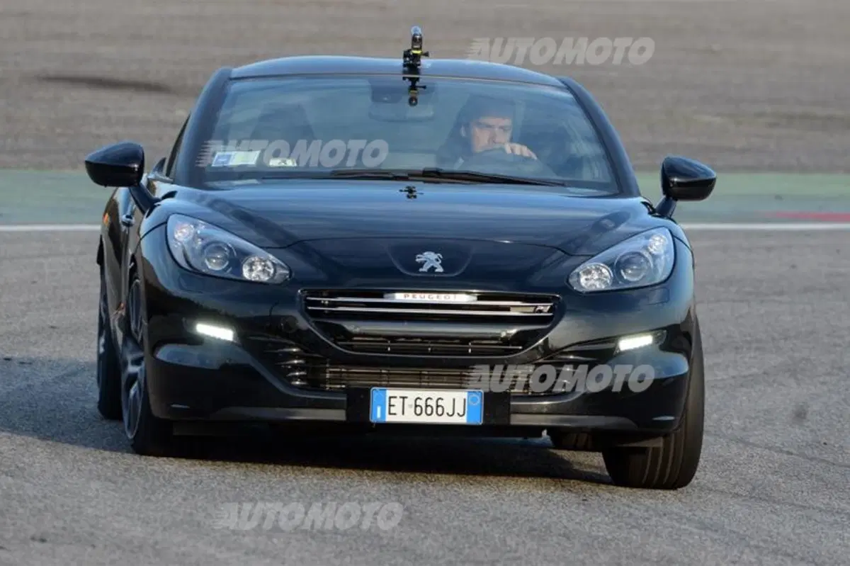 Peugeot RCZ R (4)