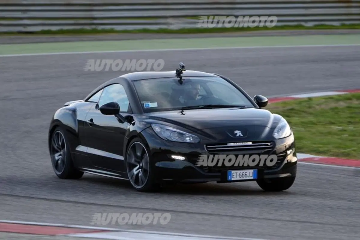 Peugeot RCZ R (9)
