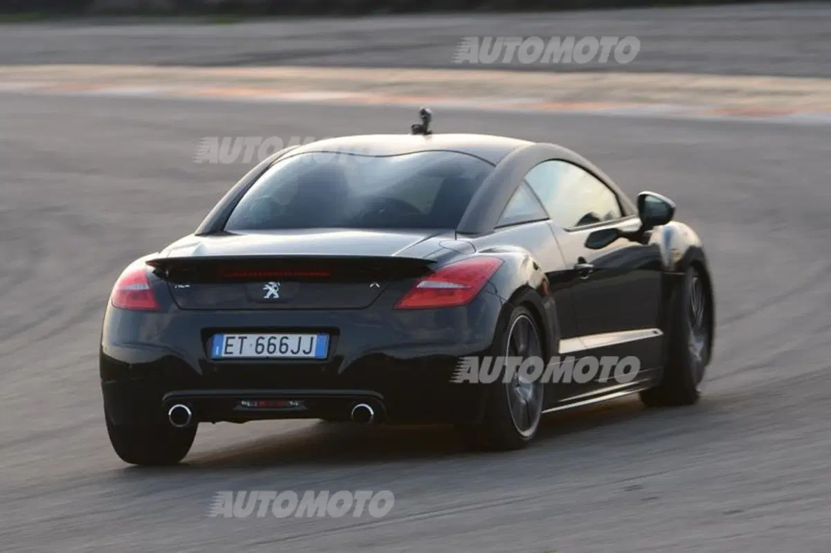Peugeot RCZ R (10)