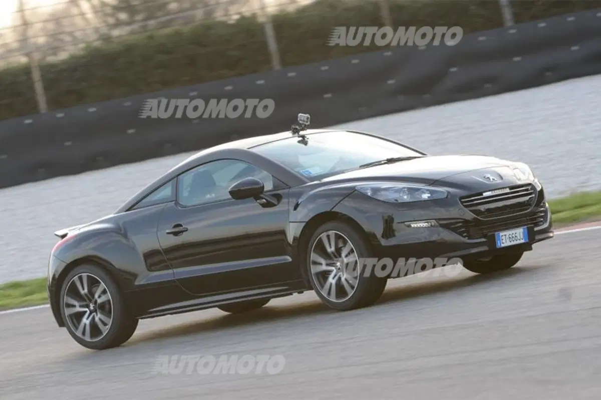 Peugeot RCZ R (12)