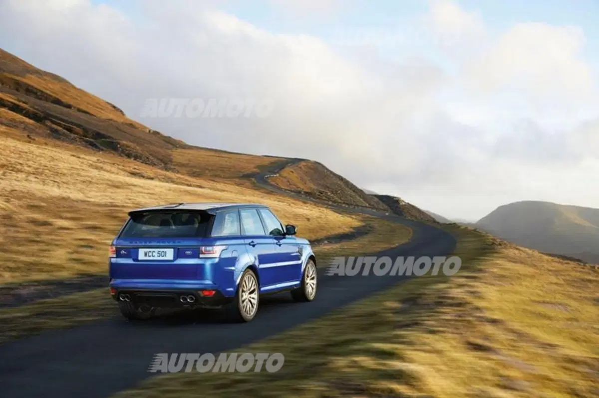 Range Rover Sport SVR: svelata definitivamente (14)