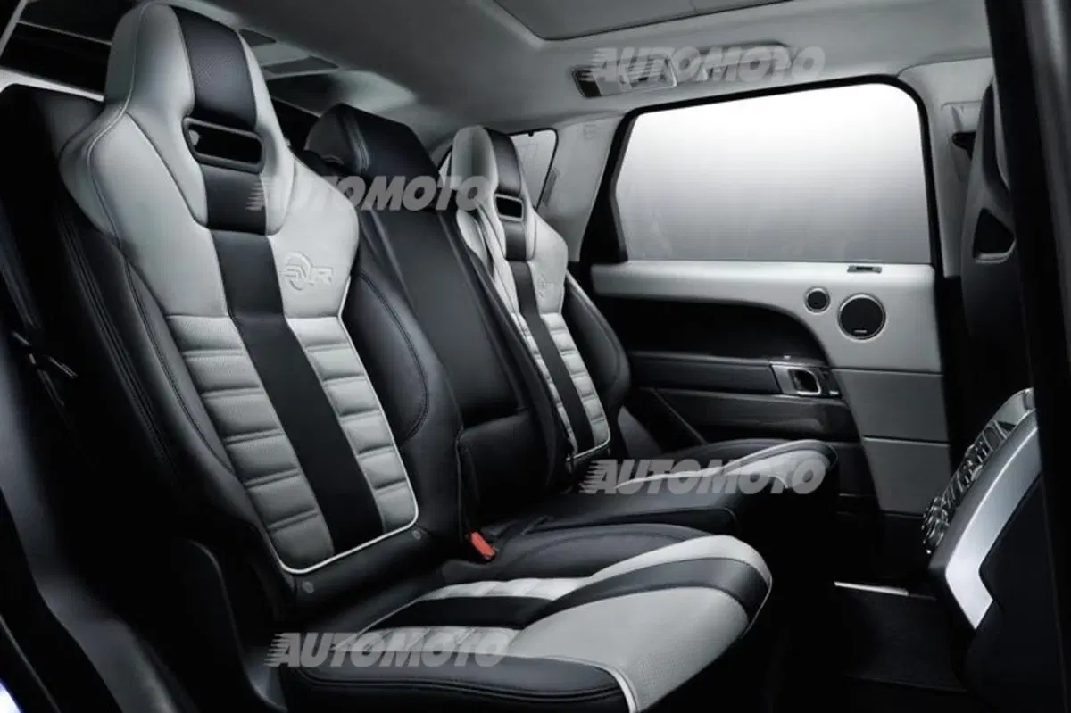 Range Rover Sport SVR: svelata definitivamente (22)