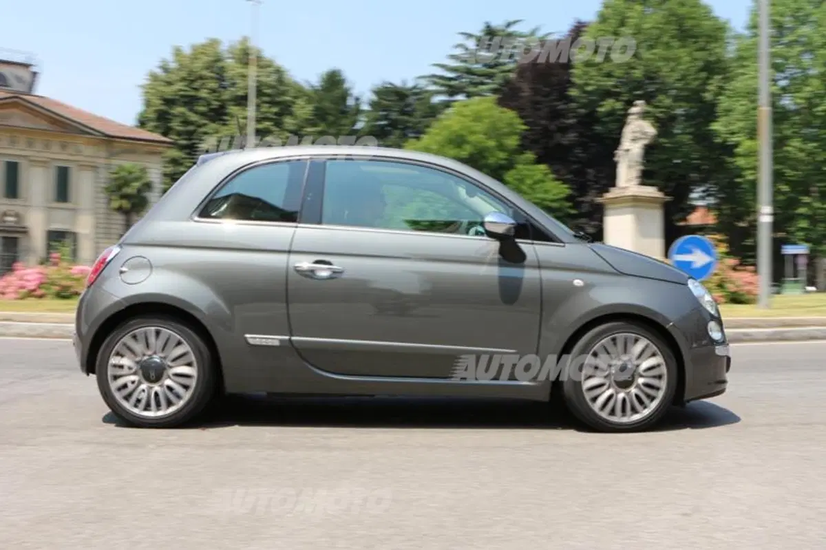 Fiat 500 Cult Tecnologica e glamour (13)