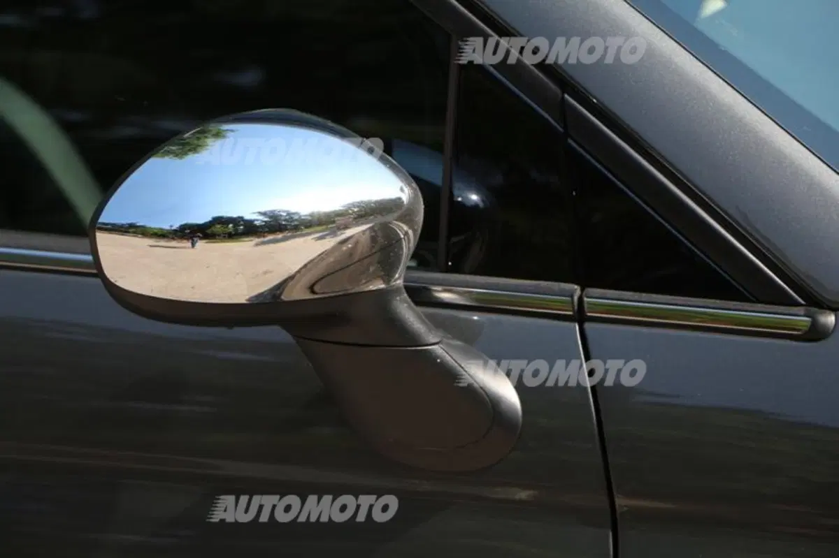 Fiat 500 Cult Tecnologica e glamour (18)