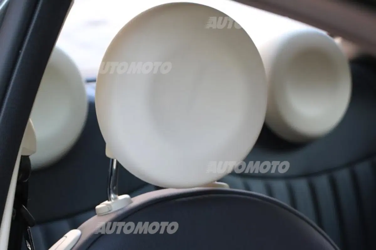 Fiat 500 Cult Tecnologica e glamour (25)