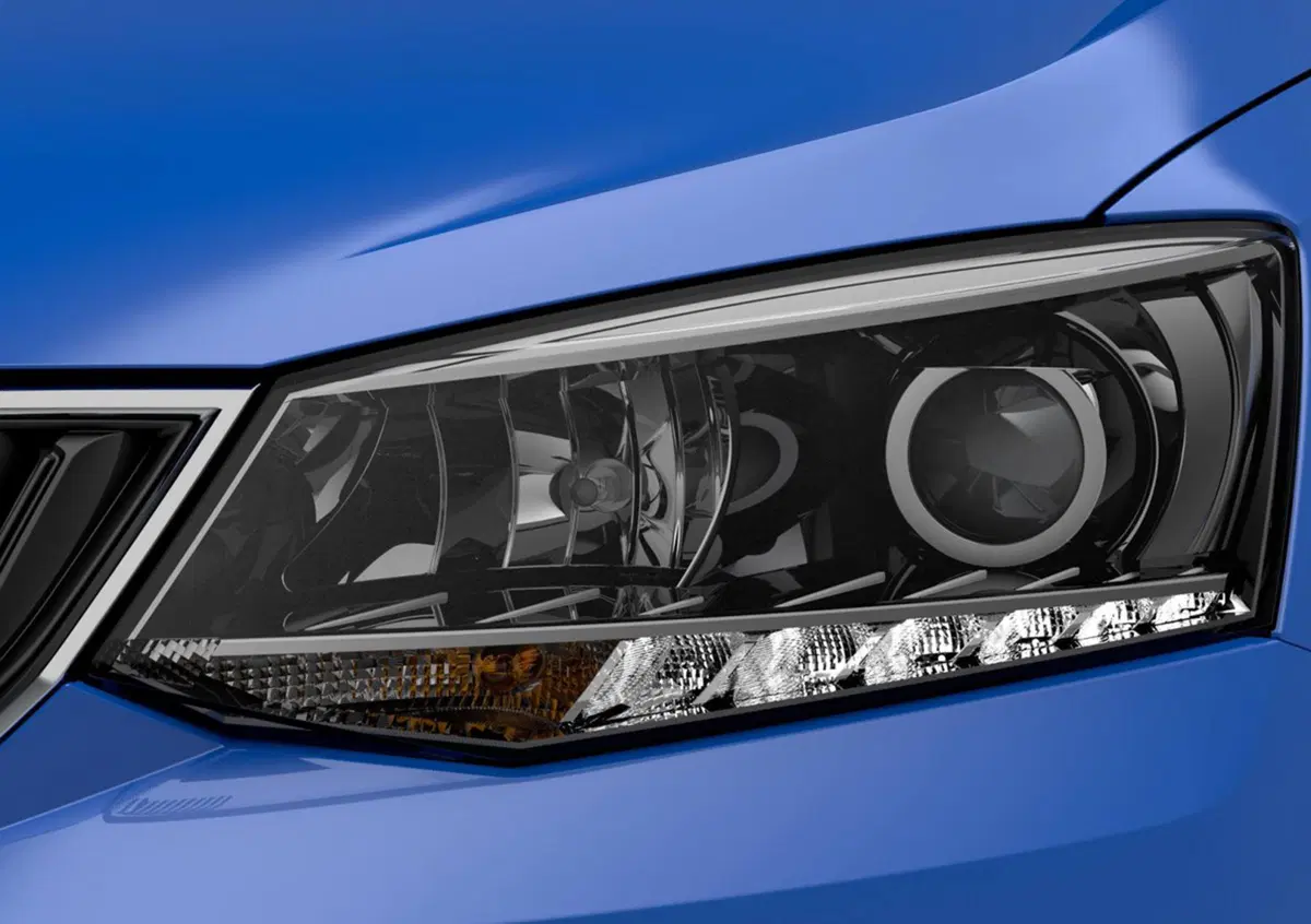 Nuova Skoda Fabia: un teaser ne anticipa il faro
