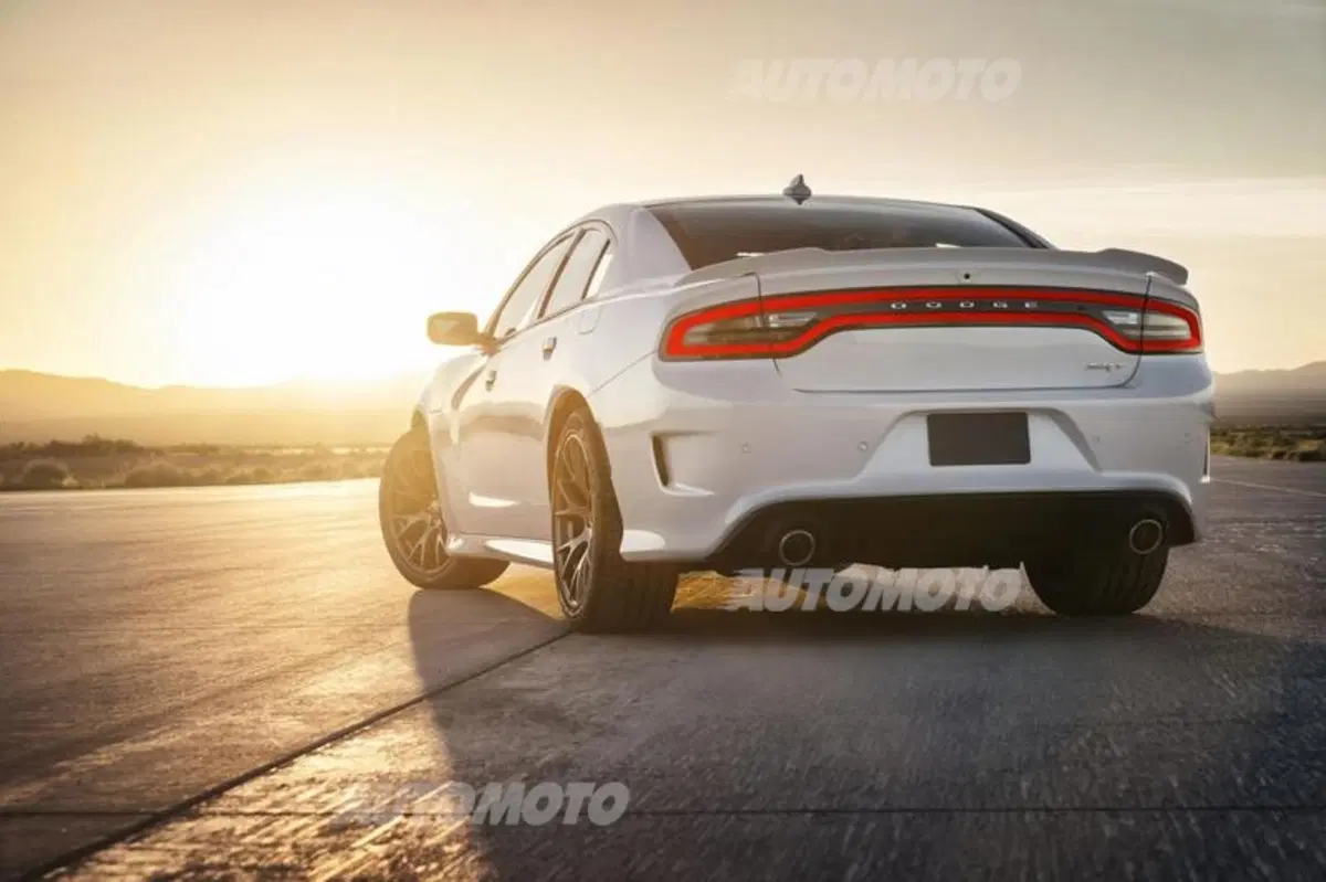 Dodge Charger SRT Hellcat (6)