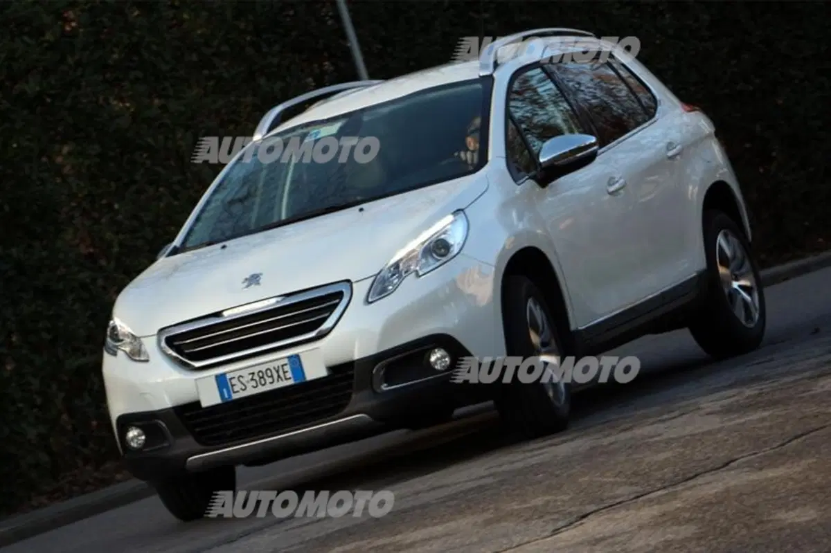 Peugeot 2008 1.6 e-HDi 115 CV (6)