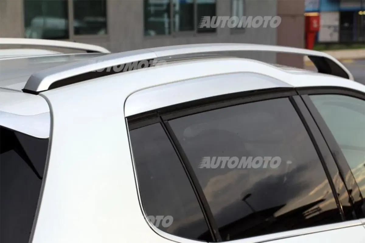 Peugeot 2008 1.6 e-HDi 115 CV (18)