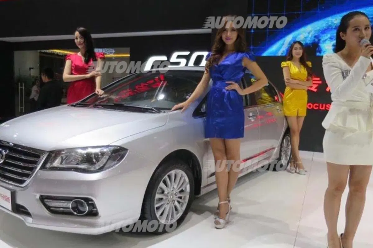 Le bellezze (a motore e non) del Salone di Shanghai-Pudong (11)