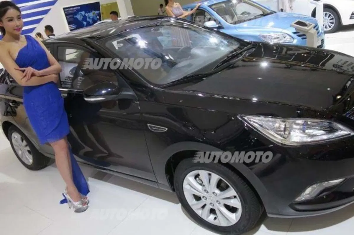 Le bellezze (a motore e non) del Salone di Shanghai-Pudong (18)